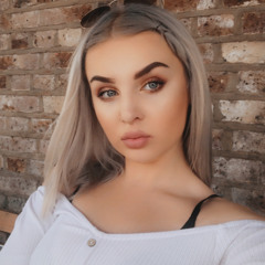 Kylie Wilson 8