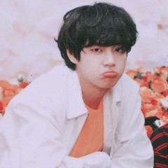 taelisaa🐻💜🖤