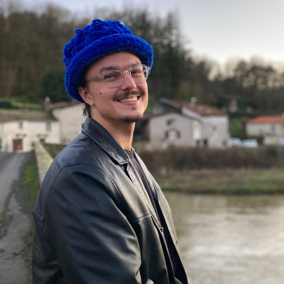 Hugo Kov’s avatar