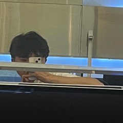 검정색
