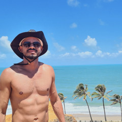 ALEX TAVARES