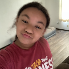 youfavgirlisback😜🤞🏼