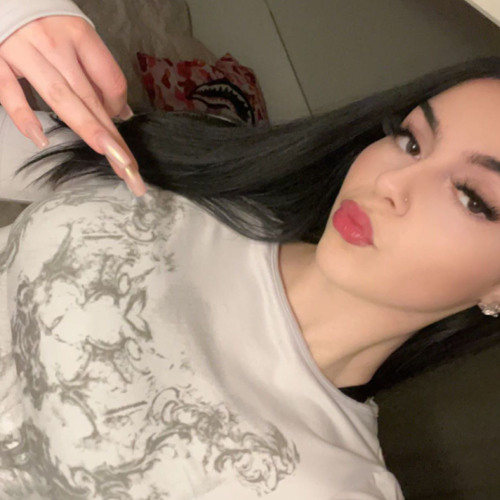 Stream Lizzzz music | Listen to songs, albums, playlists for free on