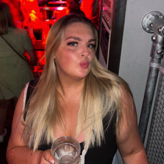 Rhiannon Bayley 🍒