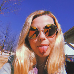 Hails 💫