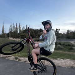 𝐋𝐞𝐧𝐧𝐲 𝐂𝐨𝐥𝐥𝐢𝐧𝐬 ⛐