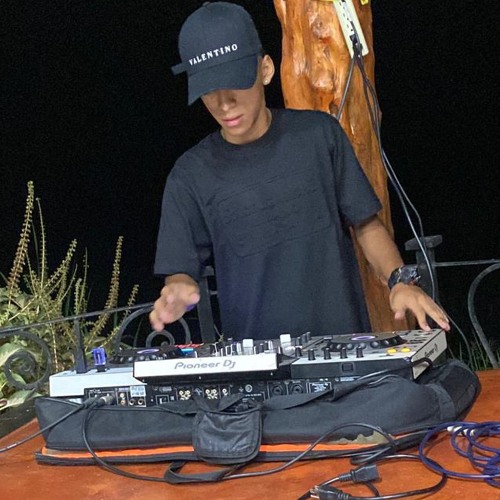 Esneyder Dj (OFFICIAL) — artist photo