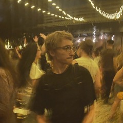 артём данилкин