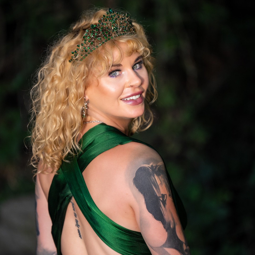 Clare Cunningham’s avatar