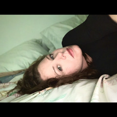 L A H N A  D E E R I N G