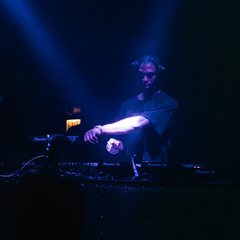 Dezz (US)