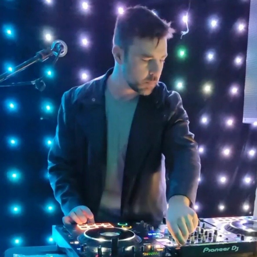 DJ R0RZ0R’s avatar