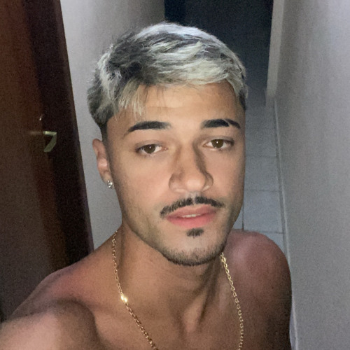 Artur Almeida’s avatar