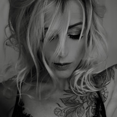 Kati 🖤