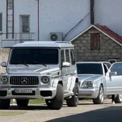 mercedes_v8_140