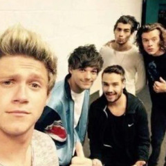 Mia 🎧💝🪩🦔