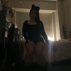 kiara (∩˃o˂∩)♡