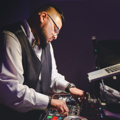 DJ Los Lara