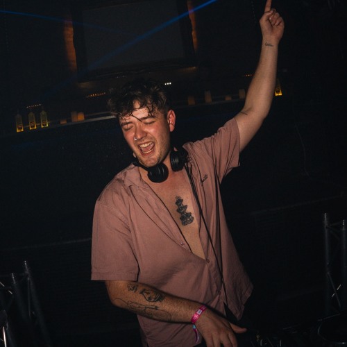 Bastek präsentiert Basstech.no.4 Hard Techno 160BPM Livngroom Set