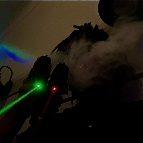 Feet on da land 👣 jujuu gzz HØB adott 💜⚔️