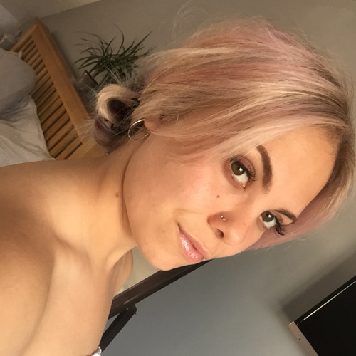 Danielleshapland’s avatar