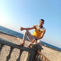مصطفي حواش ابو ادم