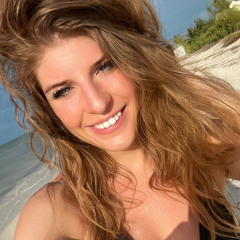 Nyúl Alexandra Make Up