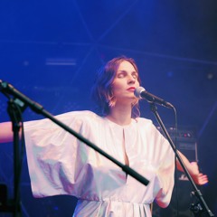 Suzannah (raw/rausz)