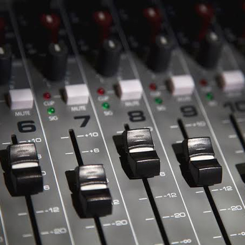 Back To Me/Borrowed Time -  Cueshe (Live)