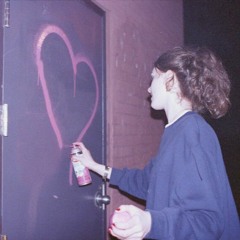 <3