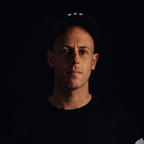 DJ Razz - Ain't No Party Like A Freestyle Party (Café Piepers Invites Darkraver Warm - Up Mix)
