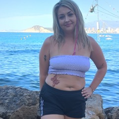 Kym 🩷 (3rd account) 🤦‍♀️