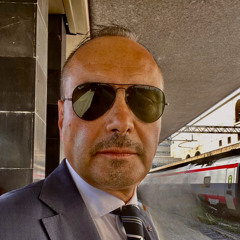 Mommo Van Merc