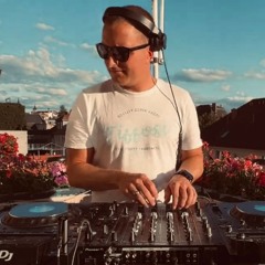 NICK GROOVE
