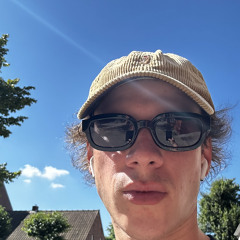 Nik Thoelen