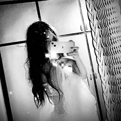 - lovqly -