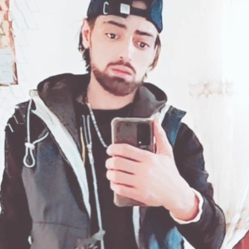 بوعدك تشوفي حب الدنيا فيني كنتي دايما جنبي مني و عارفة أني مش معاكي كنت حاسة بجد بیا💛🕊️🖤