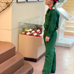 LOu Hoàng