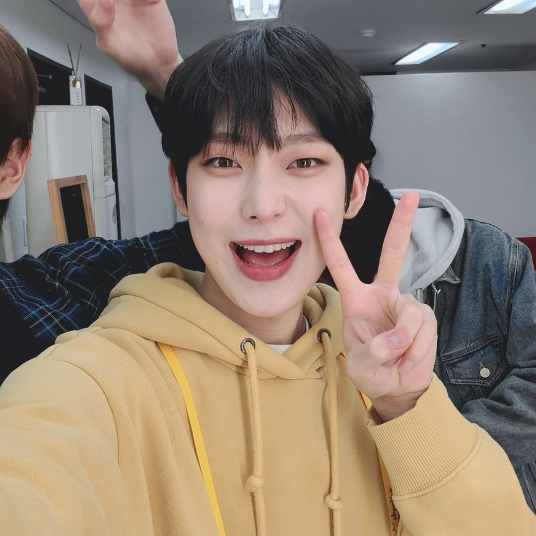 Stream 𝚂𝚞𝚗𝚘𝚘 music | Listen to songs, albums, playlists