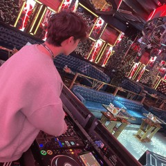 (DJ_CHICKEN-T)