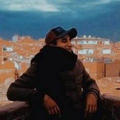 بايع الدنيا وصارف حقها