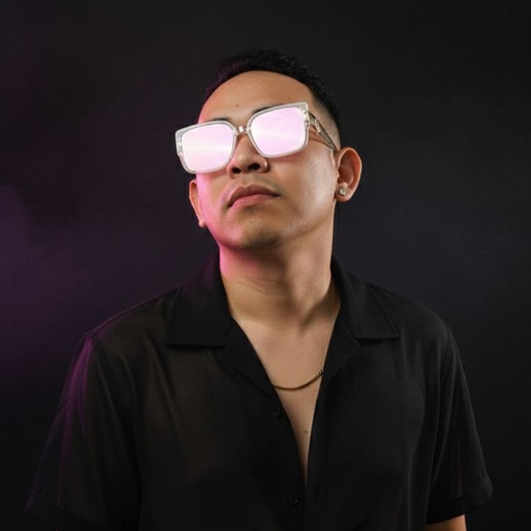 Stream MR EWIK 2 music | Listen to songs, albums, playlists for free on ...