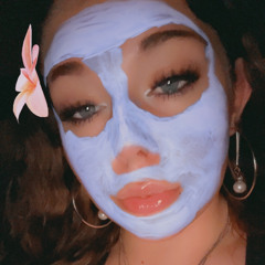 ✩ Breeee 💋 ✩