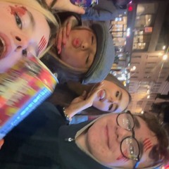 𝐦𝐢𝐥𝐥𝐢𝐞 𝐥𝐲𝐨𝐧𝐬 🍾