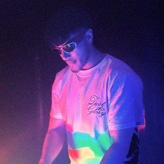 EVAN KHAR