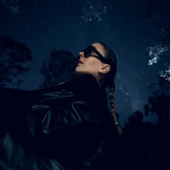 in my room // julia wolf // remix