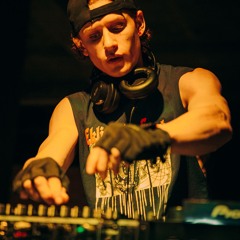 Jhon - Roter Damon