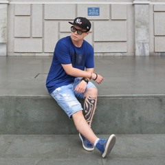 Tom Ngo