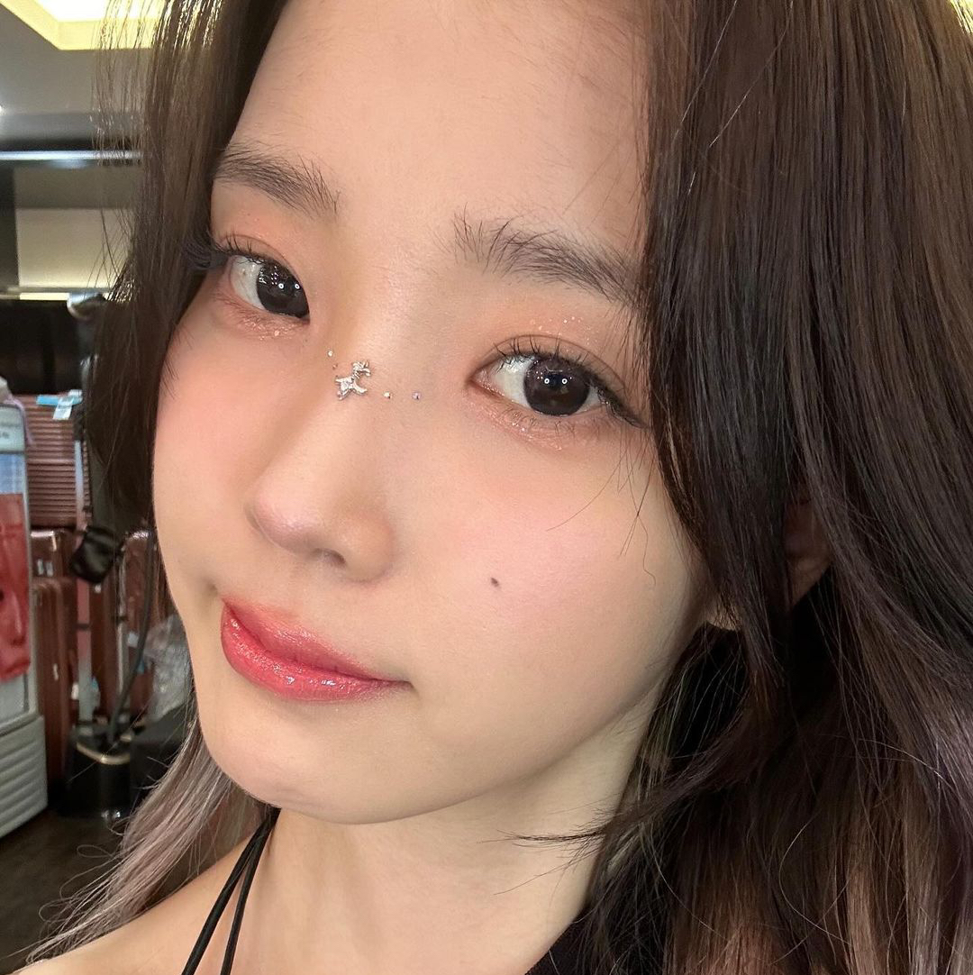 IU