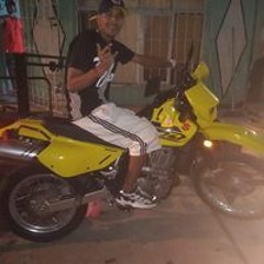 Daniel Arango Brs